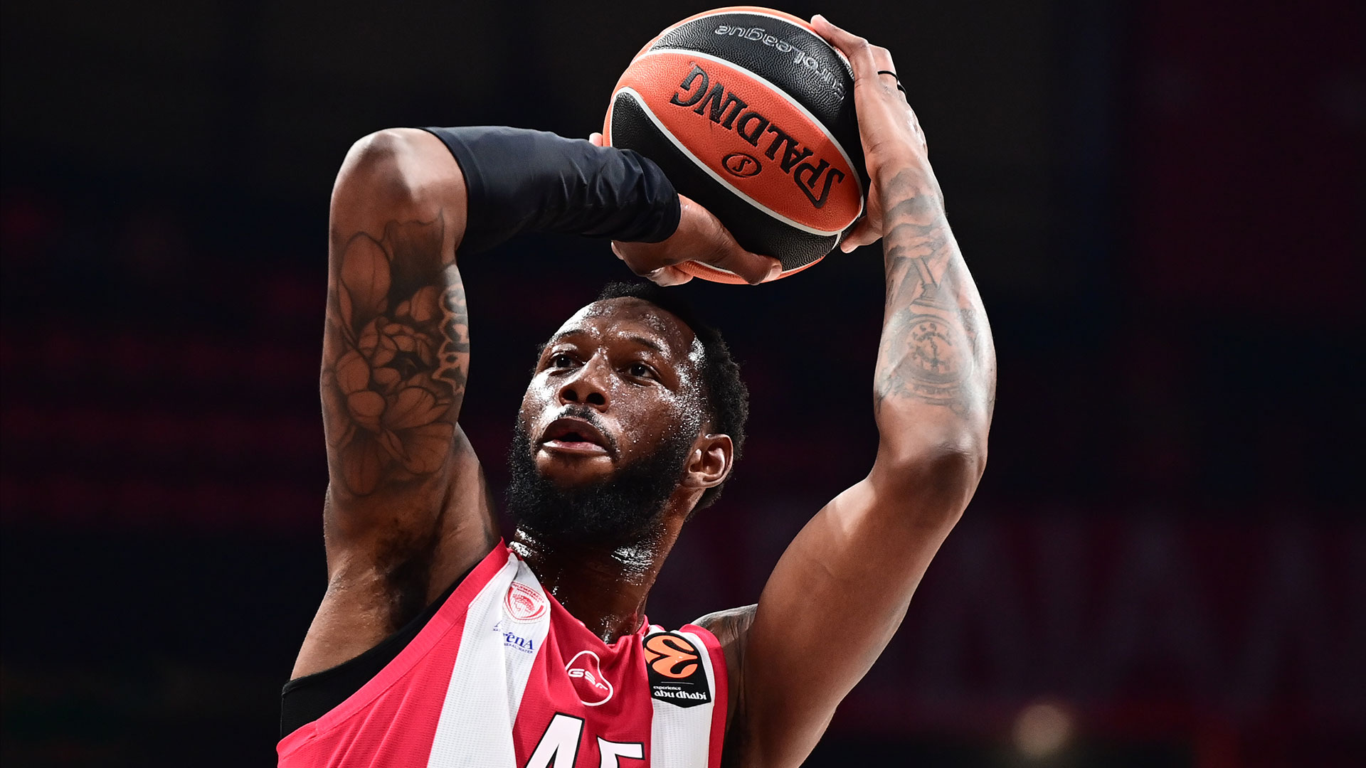 Χολ για Φενέρμπαχτσε: «Να παίξουμε το μπάσκετ του Ολυμπιακού»