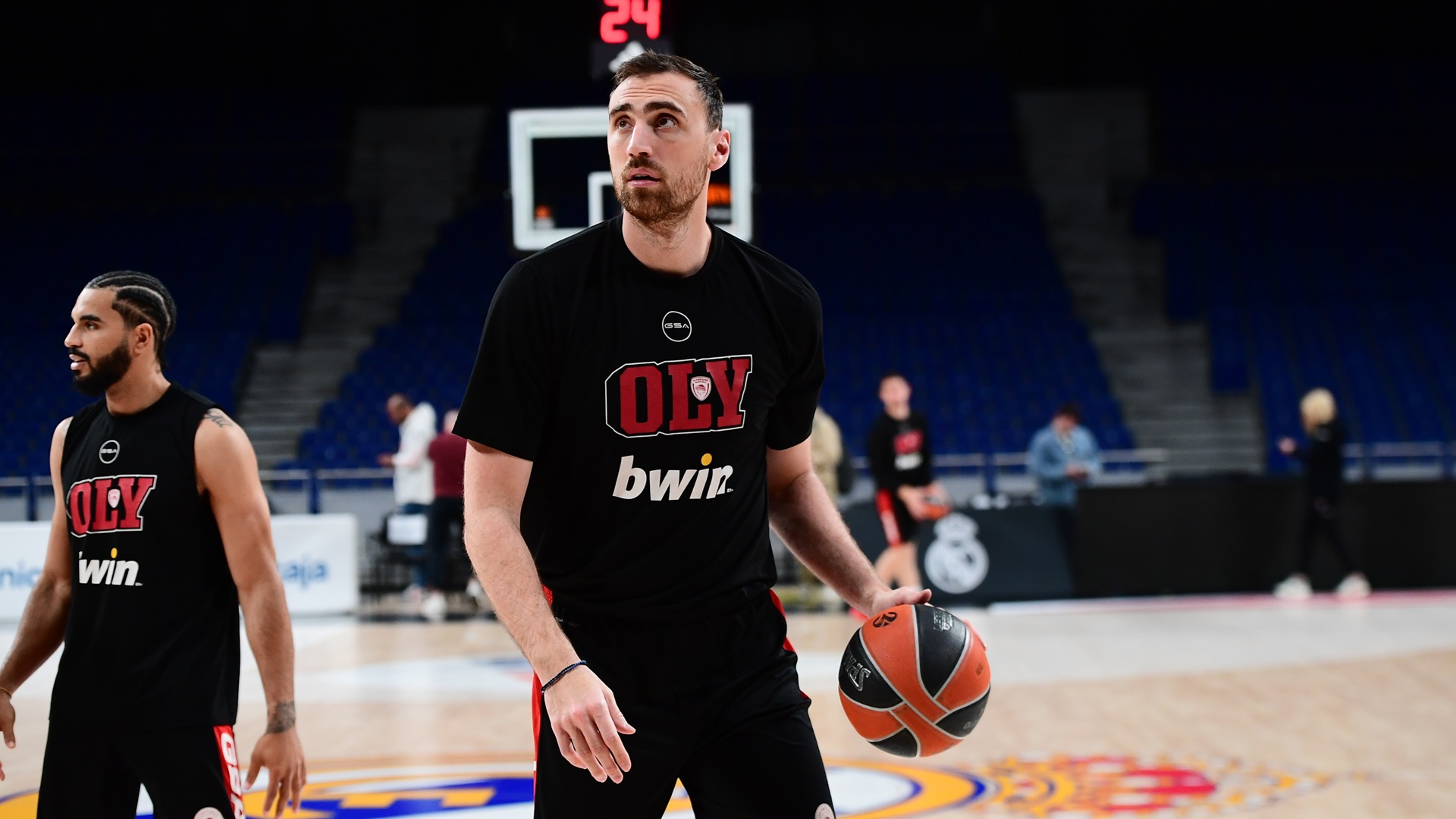 Bartzokas and Milutinov talk about Game 4 vs Real (vid)