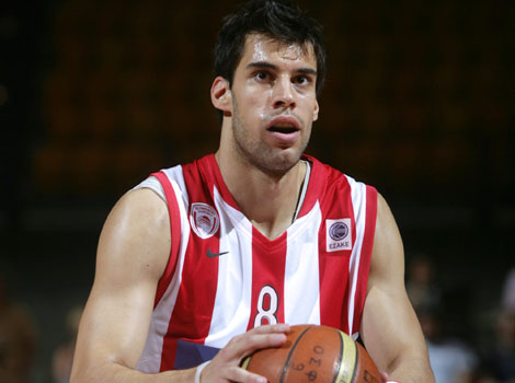 Παραμένει «ερυθρόλευκος» ο Πρίντεζης