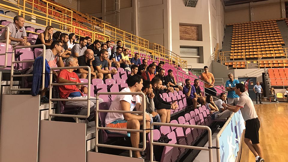 Οι Κρητικοί προπονητές στην προπόνηση του Ολυμπιακού 