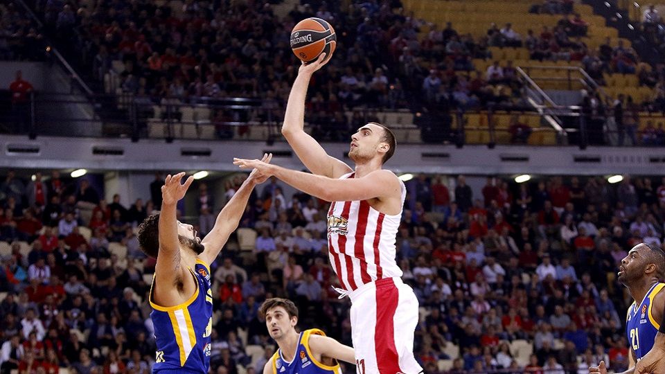 Νίκησε την Κίμκι και παρέμεινε αήττητος!