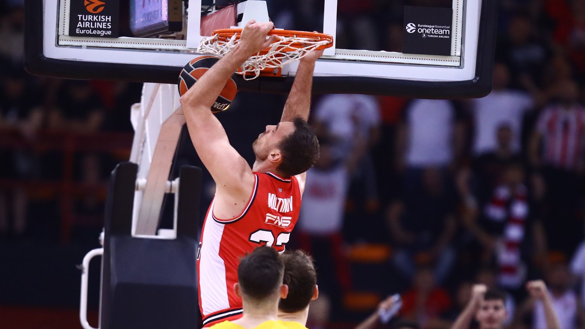 Routed Barca and goes to Spain for the qualification! 