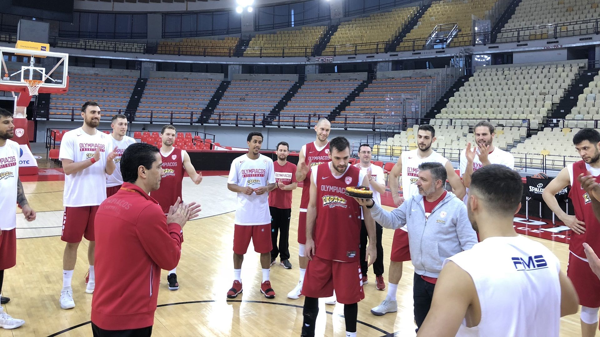 Τhe... obstacles and the cake for Mantzaris