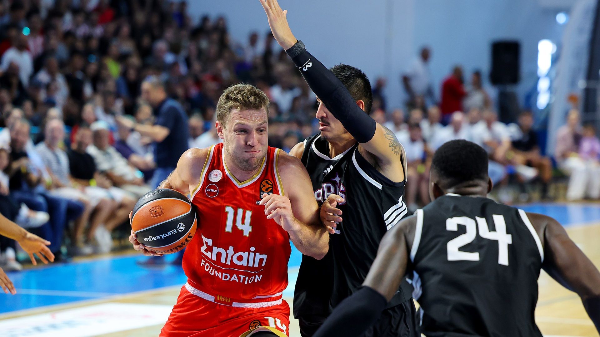 «Neofytos Chandriotis»: Οlympiacos - Paris 87-90