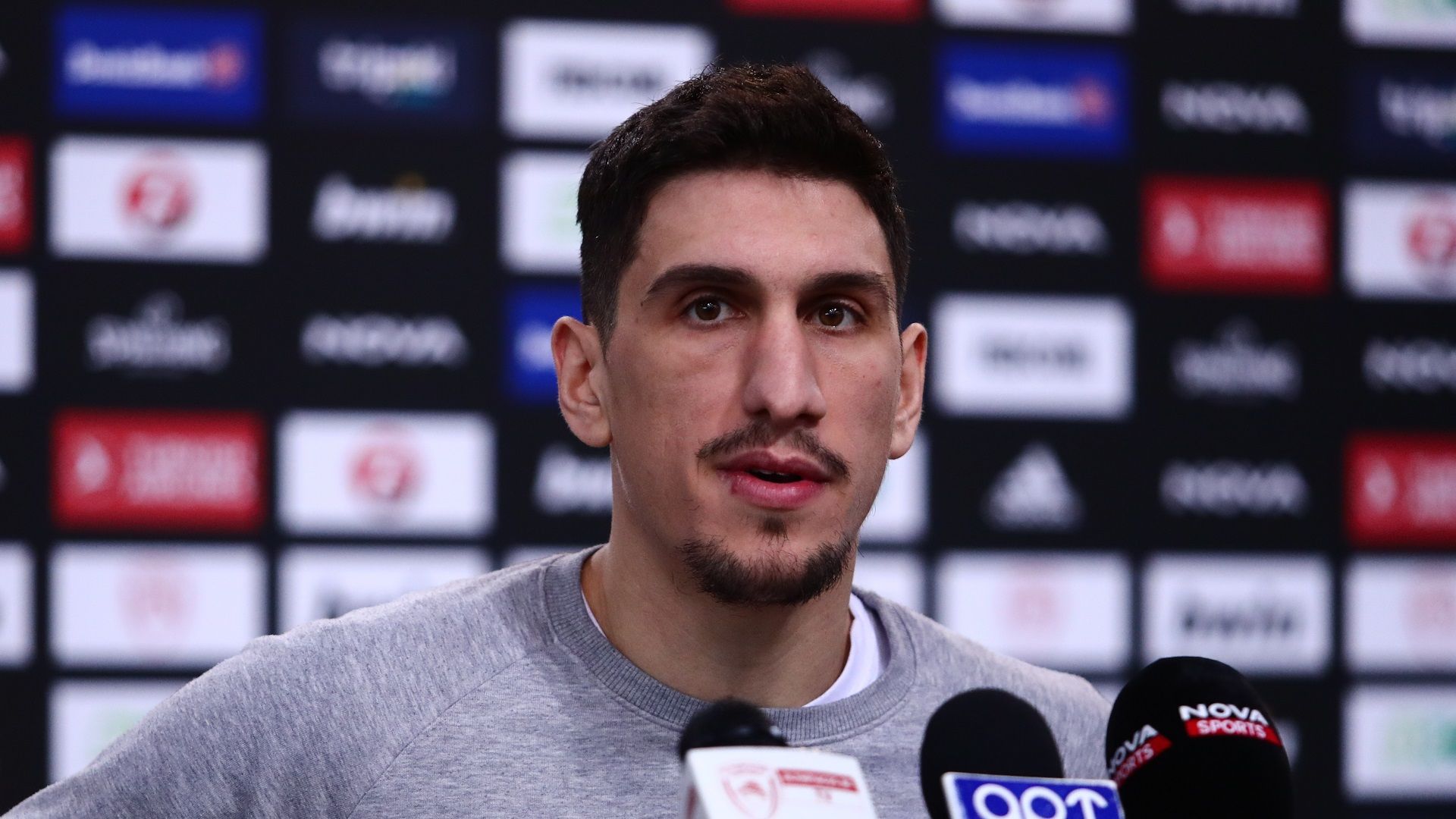 Λαρεντζάκης: «Θέλουμε να προστατεύσουμε την έδρα μας» (vid)