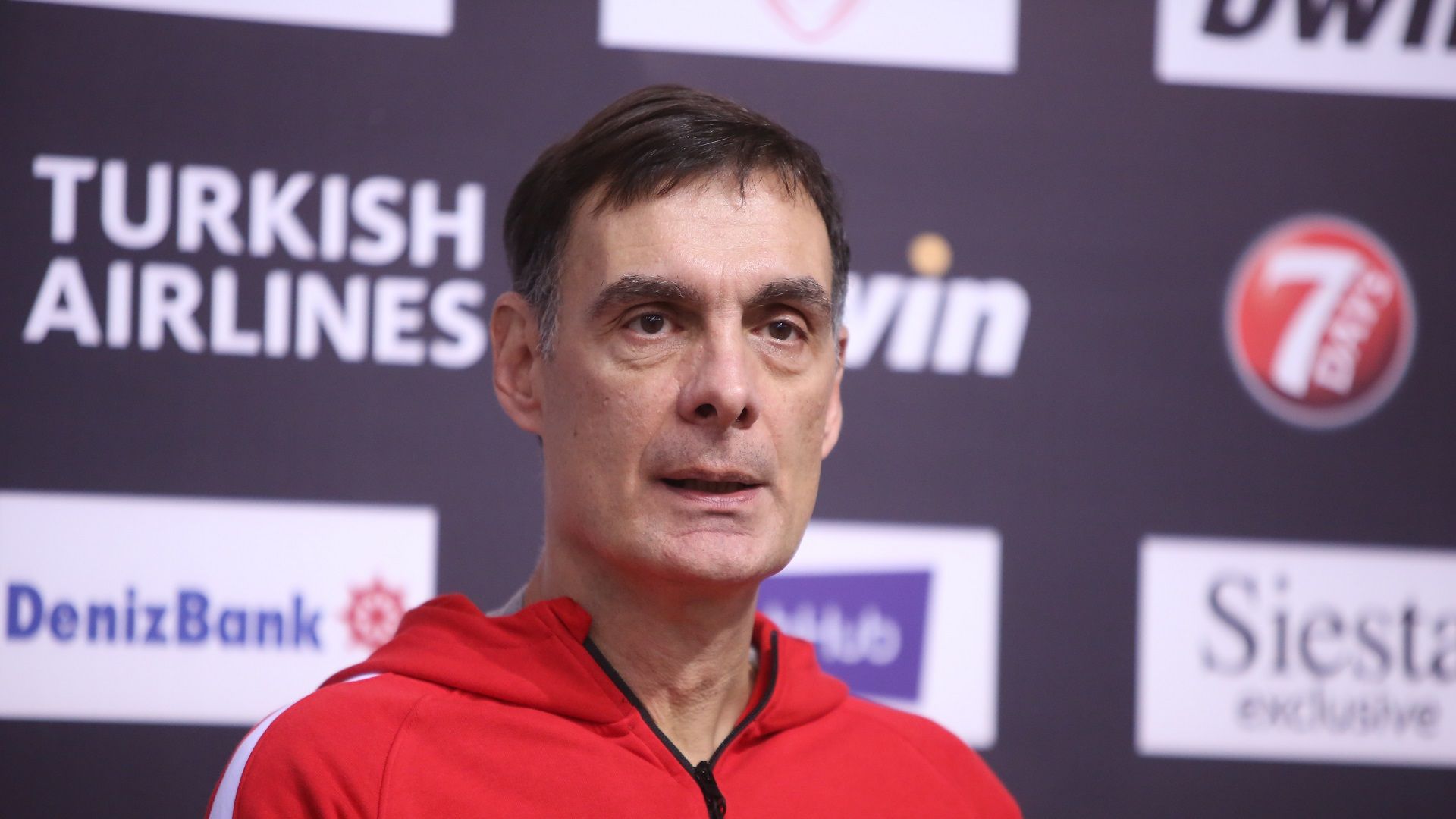 Μπαρτζώκας: "Να έχουμε υπομονή στην επίθεση" (vid)