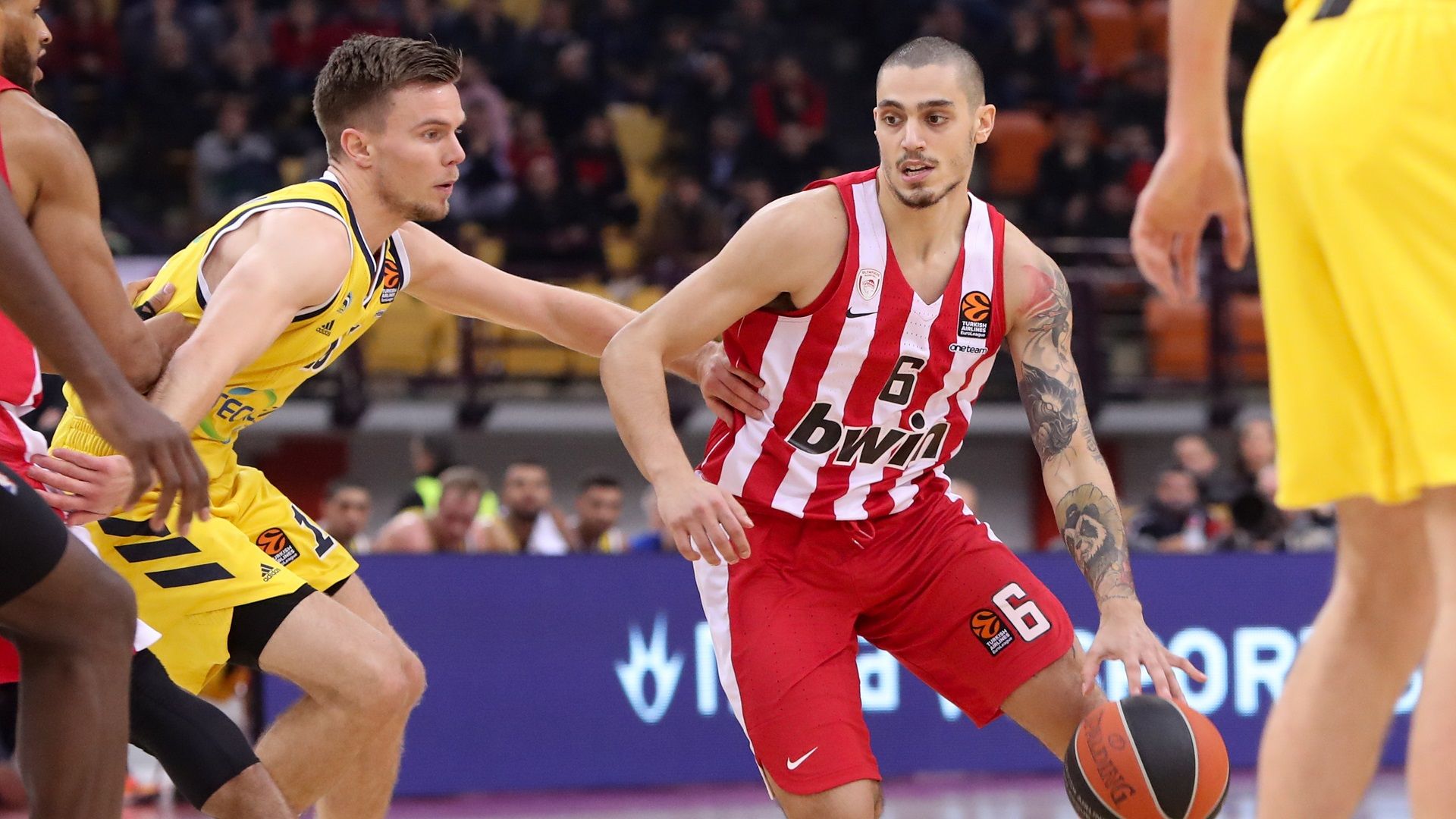 Τον "λύγισε" η Άλμπα