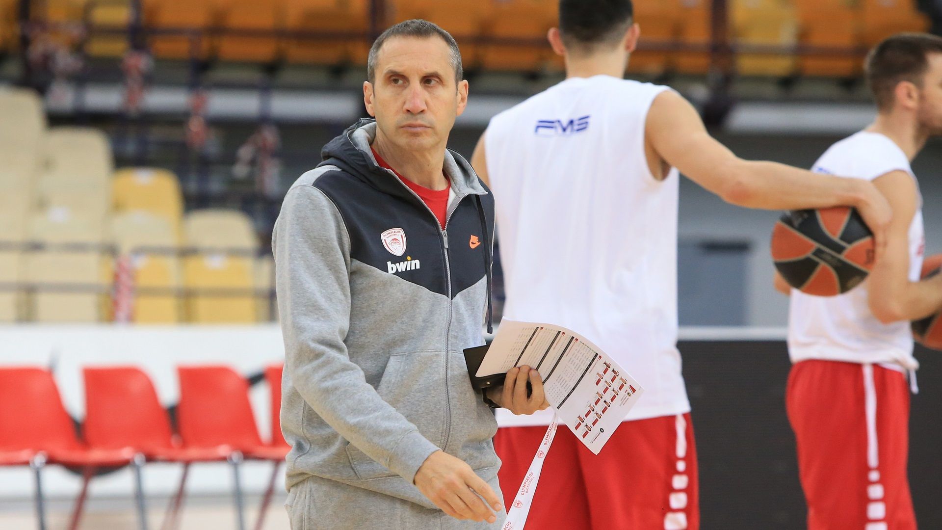 Μπλατ: «Είναι παιχνίδι πρόκληση»