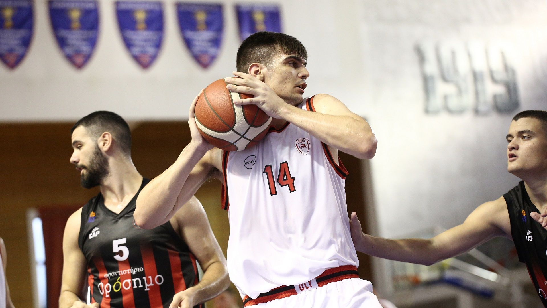 Πανελλήνιο Εφήβων: Ολυμπιακός - Λεύκιππος 76-39 (pics)