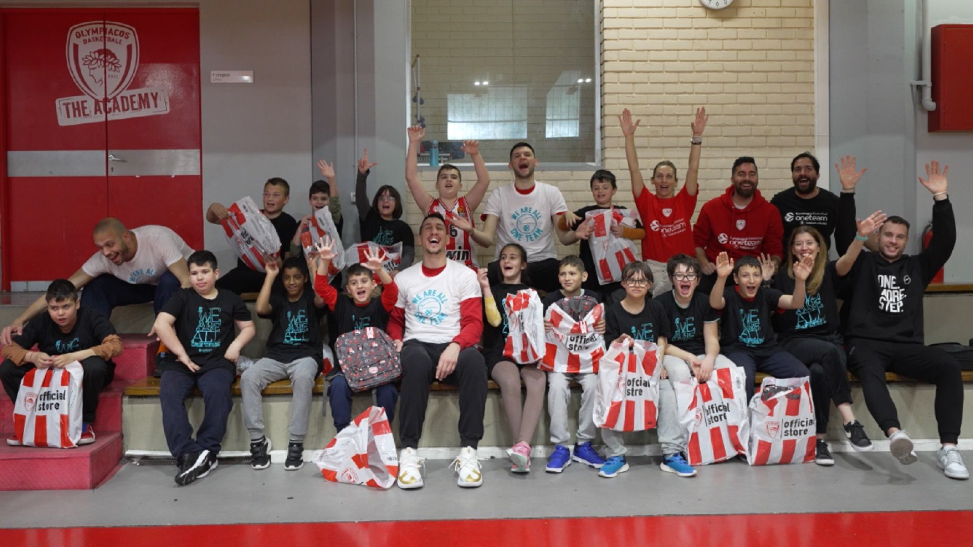 Καλό Πάσχα από το ONE Team! (vid)