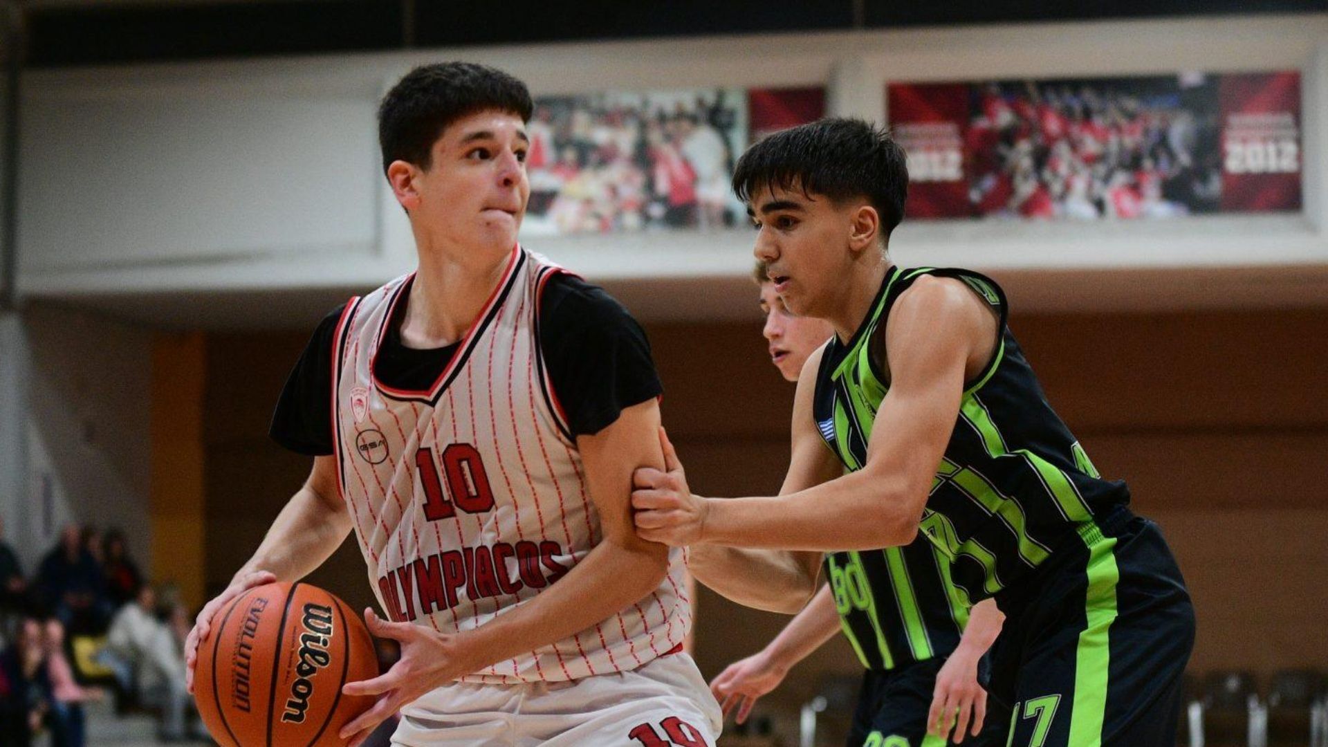 Παίδες: Ολυμπιακός - Ένωση Αμφιάλης 89-37