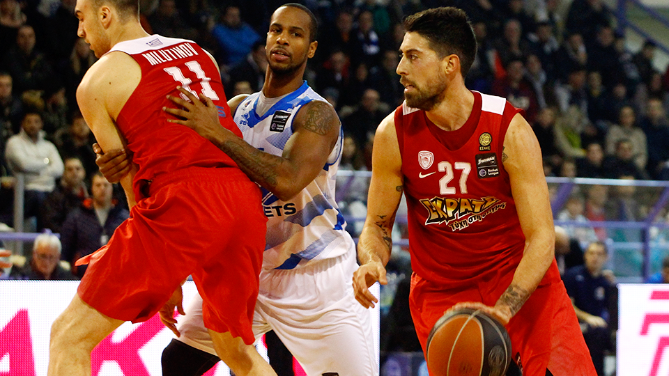 Μόνος πρώτος και αήττητος o Θρύλος!