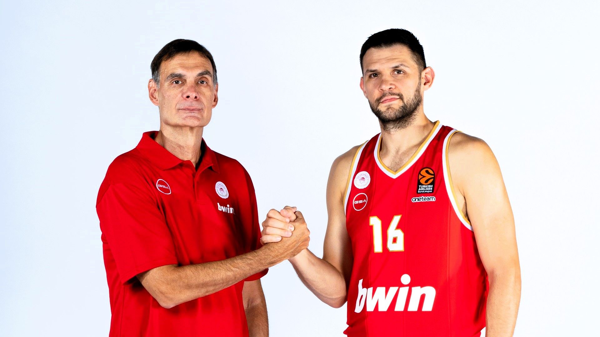 Το μήνυμα των Μπαρτζώκα & Παπ για τα γενέθλια του Θρύλου!