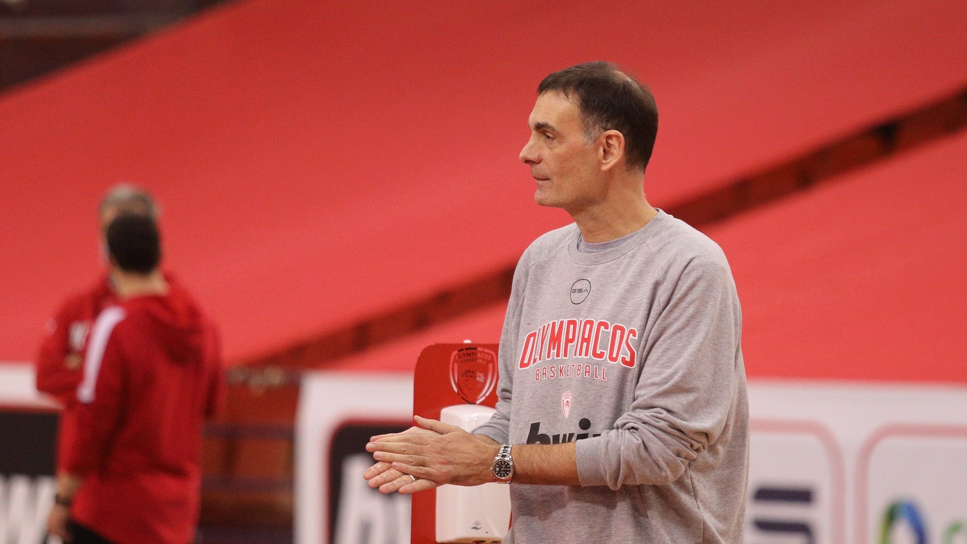 Γ. Μπαρτζώκας: «Έχουμε το επίπεδο να τους κερδίσουμε» (vid)