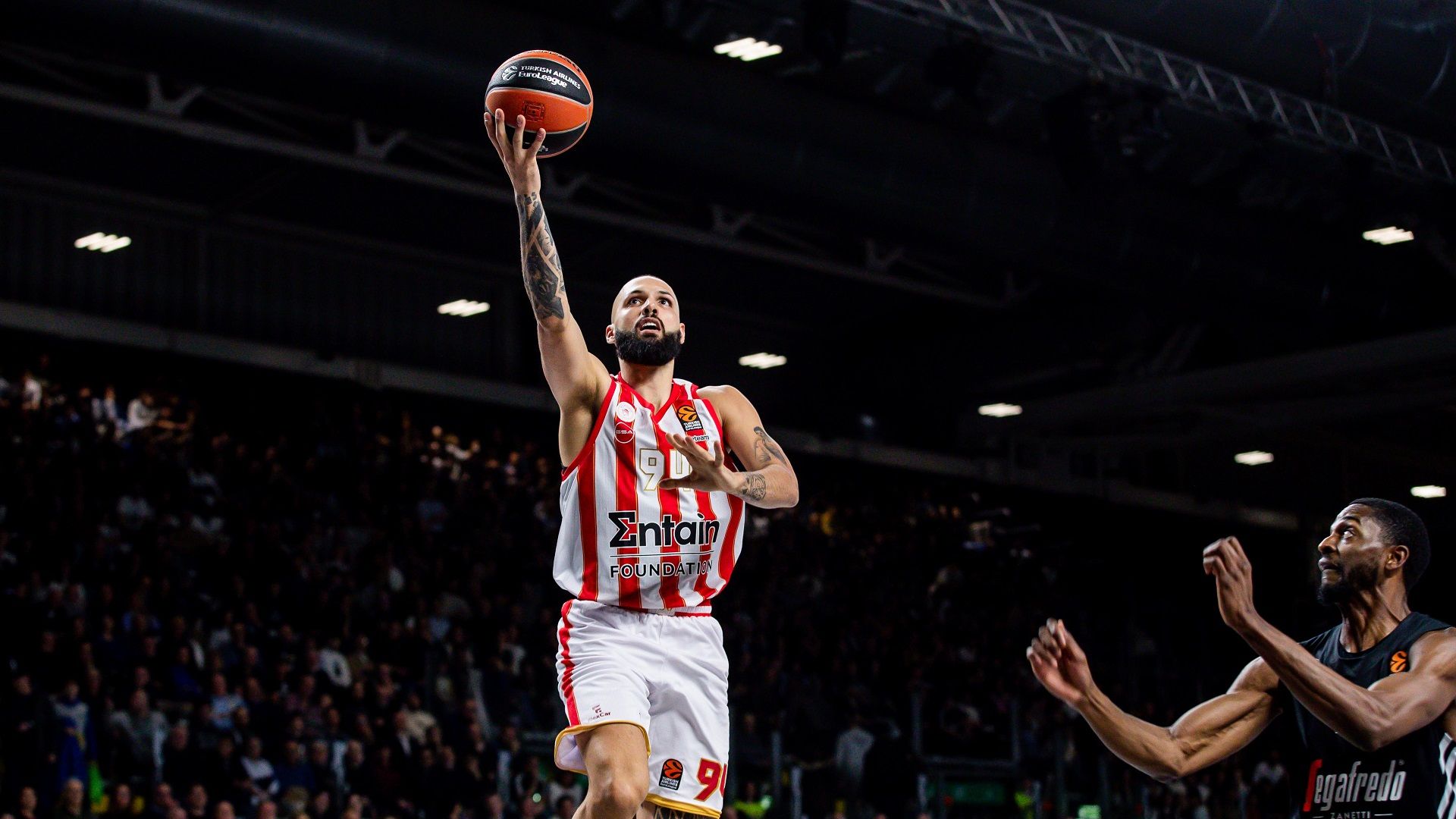 Πέρασε σα σίφουνας από την Μπολόνια!