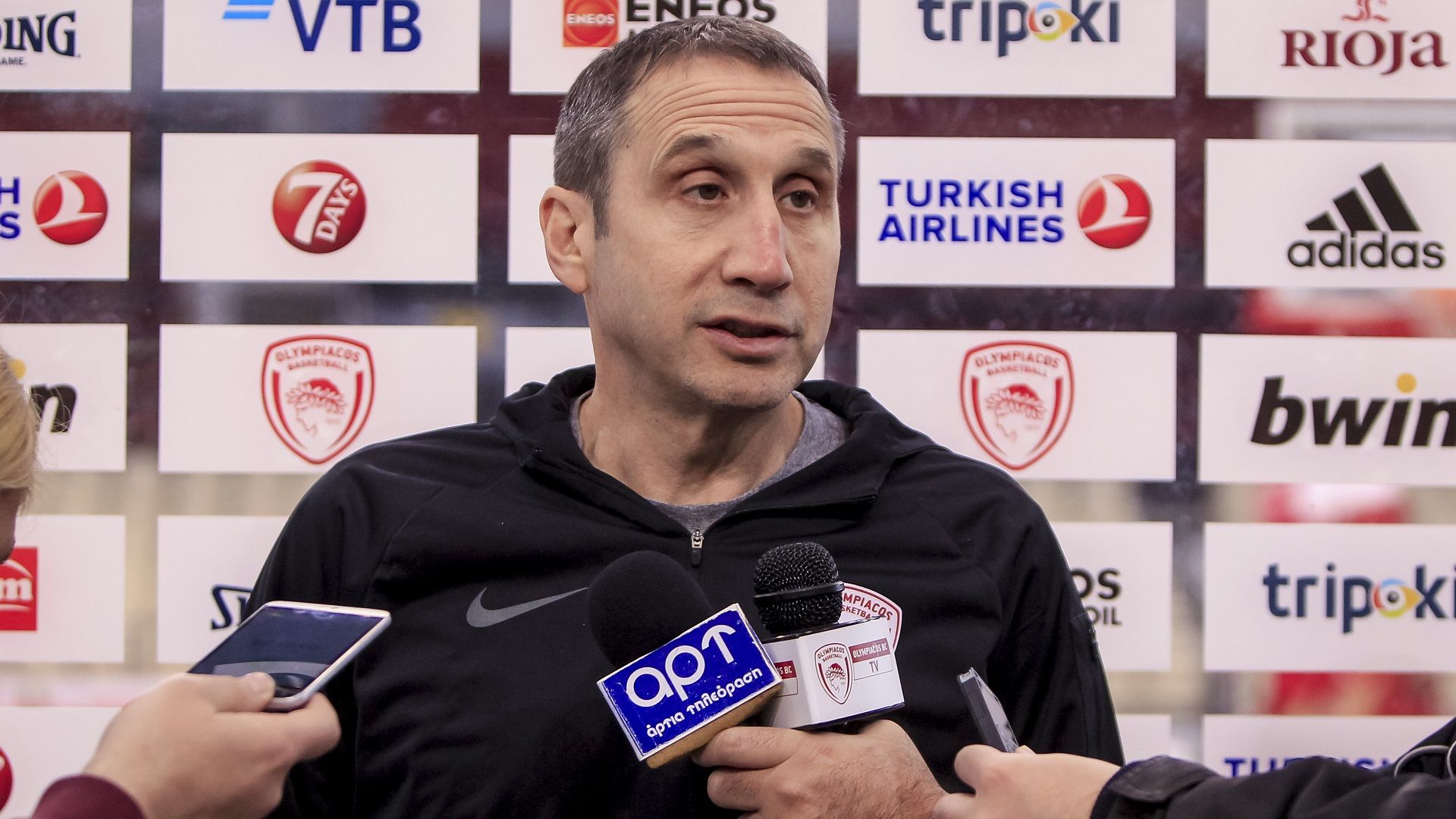 Μπλατ: «Με τον κόσμο για τη νίκη» (pics+vid)