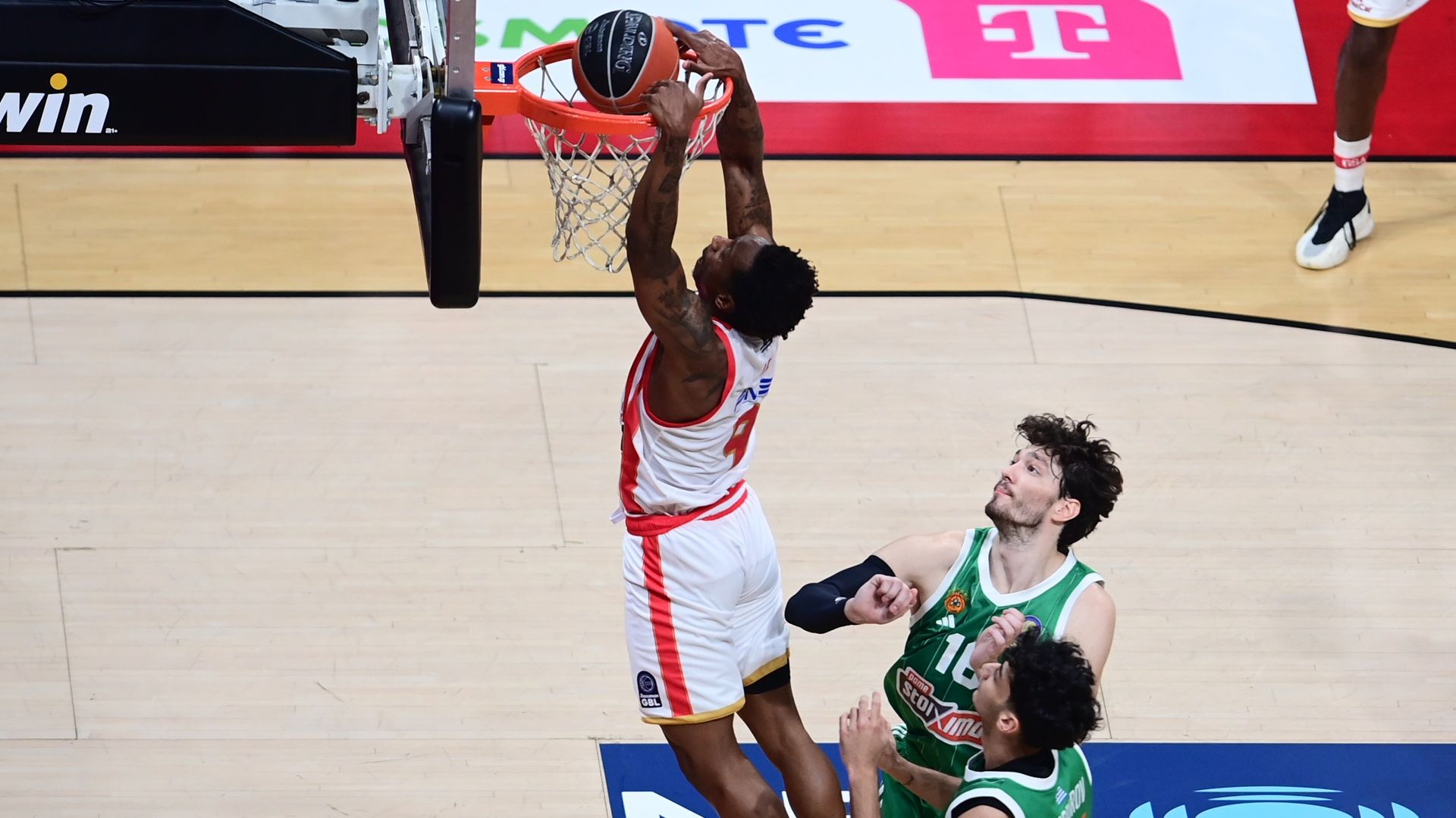 A tied series and off to the OAKA