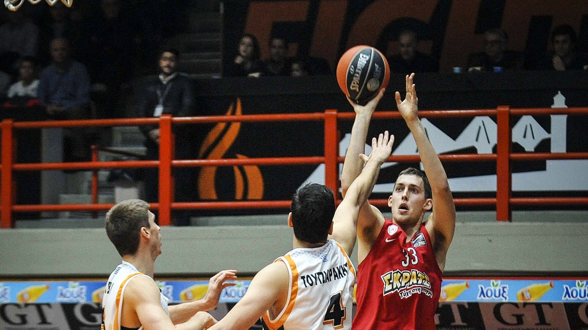 Πέρασε νικηφόρα από την Πάτρα