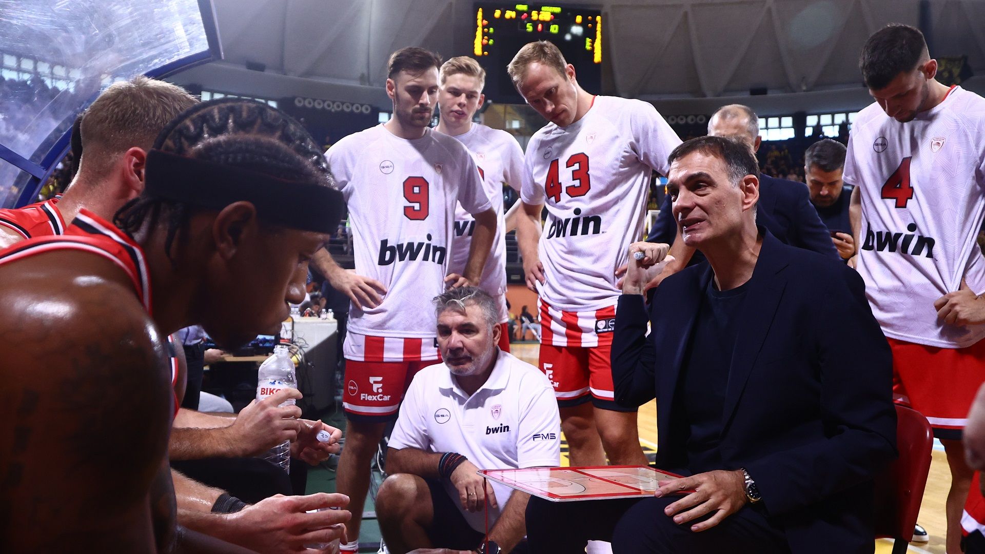 Bartzokas: «The game does not stand analyzing»