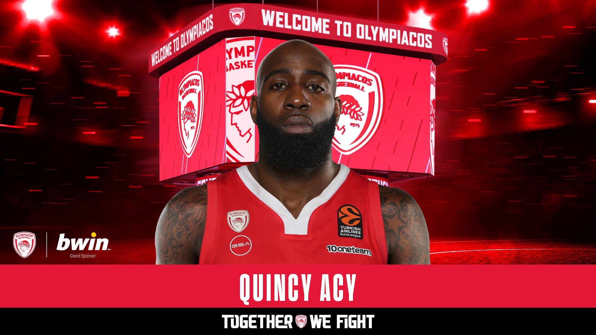 O Έισι στο λιμάνι!