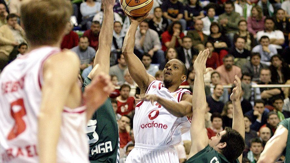 Δεν χάνει στο σπίτι του!