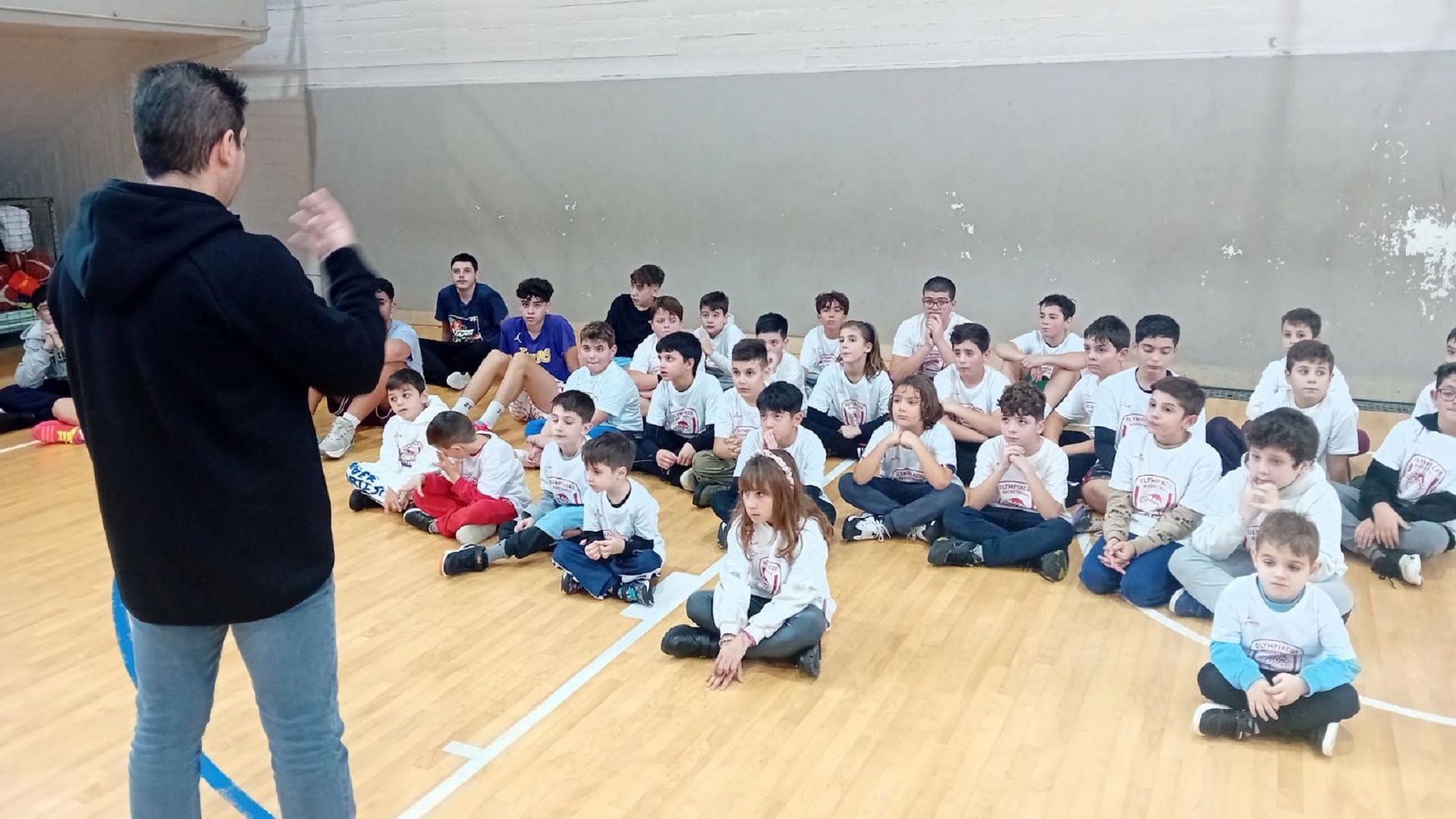 Συνάντηση με την Ακαδημία του ΙΟΝΙΟΥ Α.Σ. (pics)