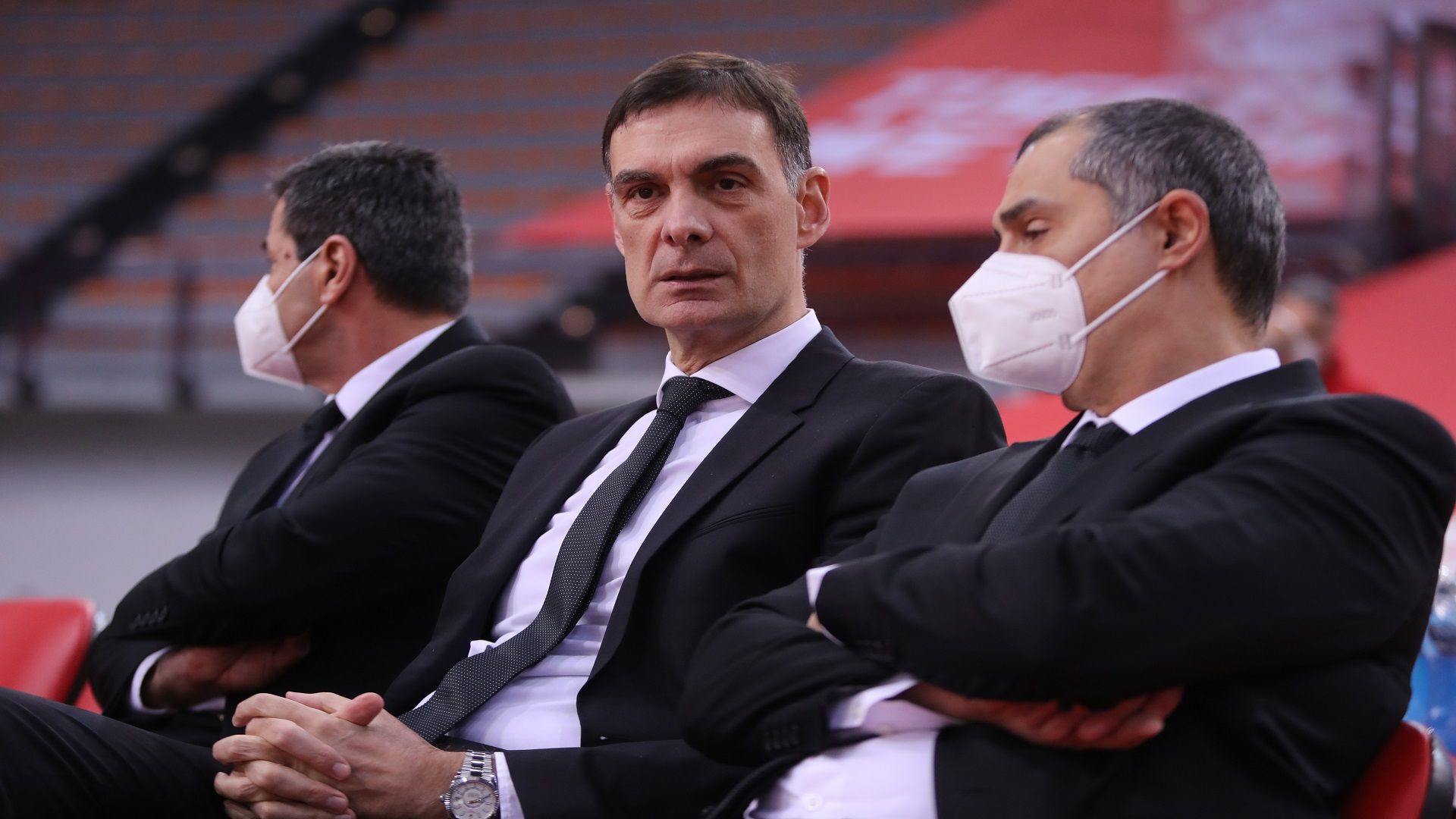 «Αναρωτιέμαι ποιος είναι ο πραγματικός Ολυμπιακός...» (vid)