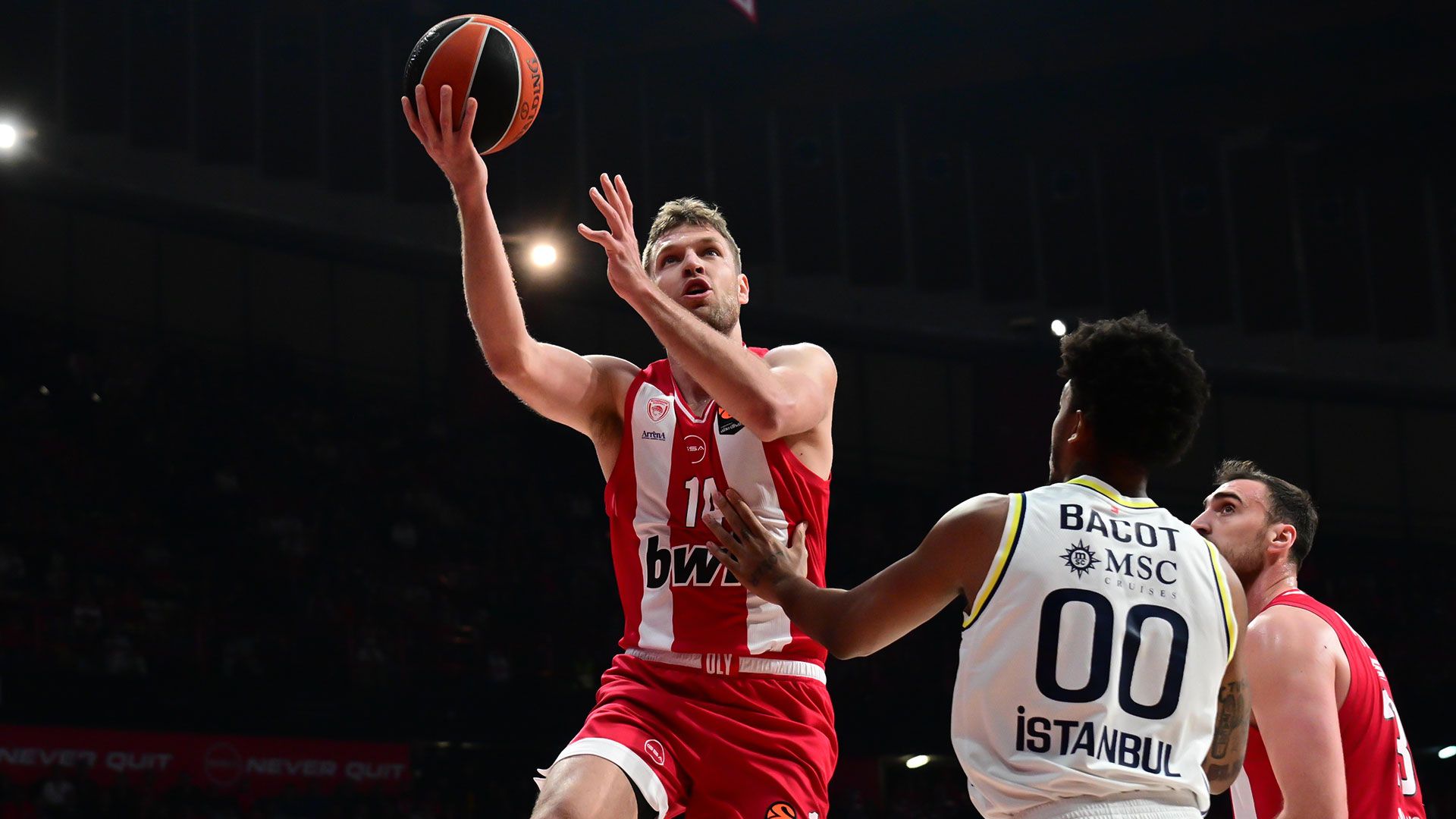 A big win against Fenerbahce and a record for Fournier