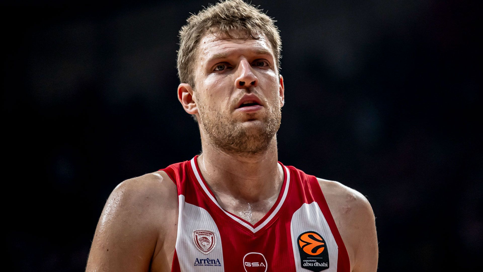 Βεζένκοφ για Ντουμπάι: «Απρόβλεπτη ομάδα, παίζει μπάσκετ πολλών κατοχών»