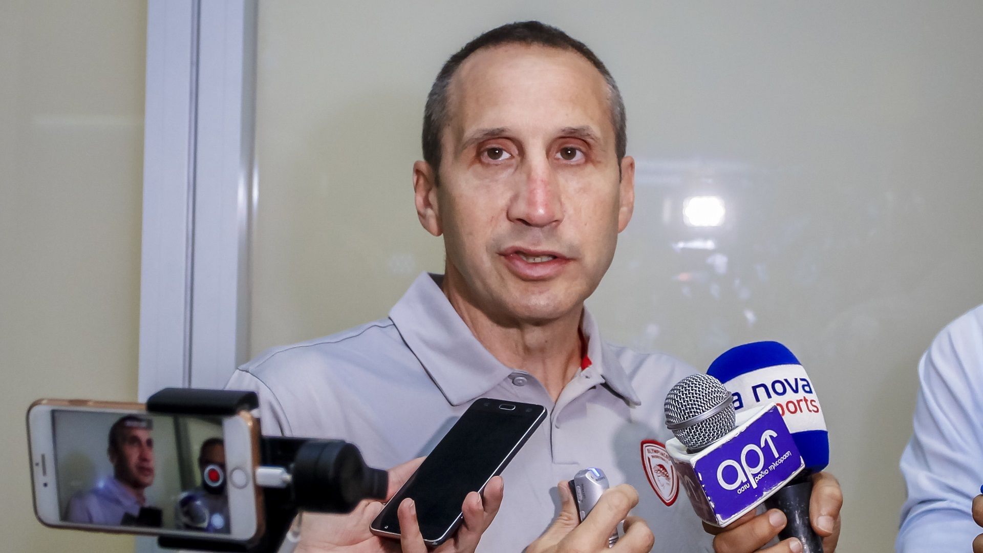 Μπλατ: "Νιώθω τυχερός, περήφανος και χαρούμενος" (vid)