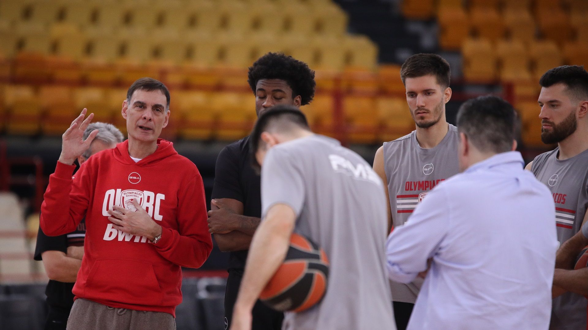 Bartzokas and Milutinov on game 3