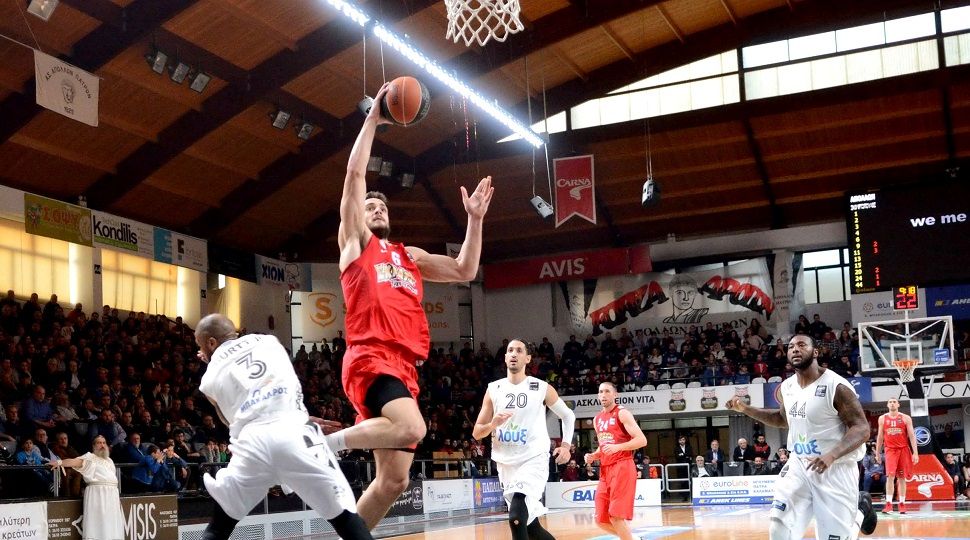 Εύκολα στην Πάτρα