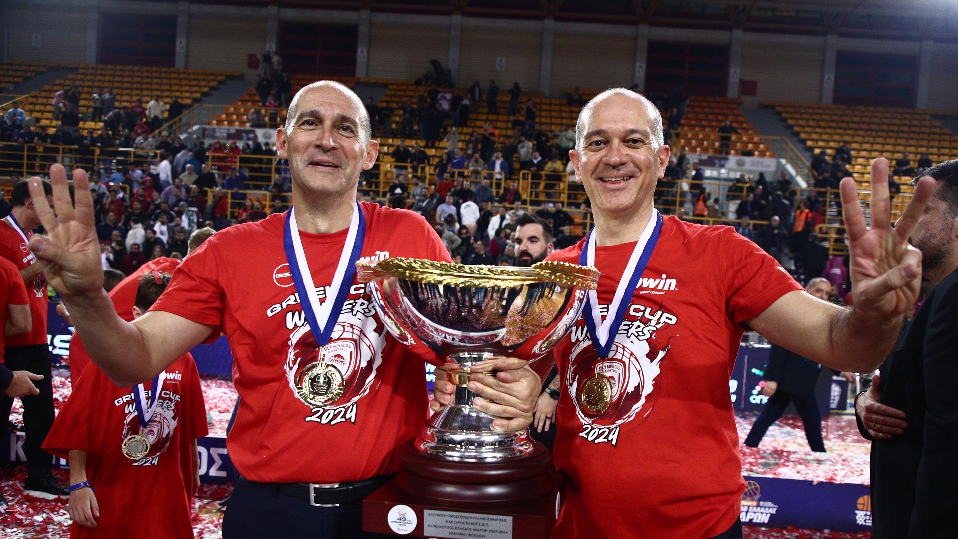 The Presidents explain what the «to the end» motto means!