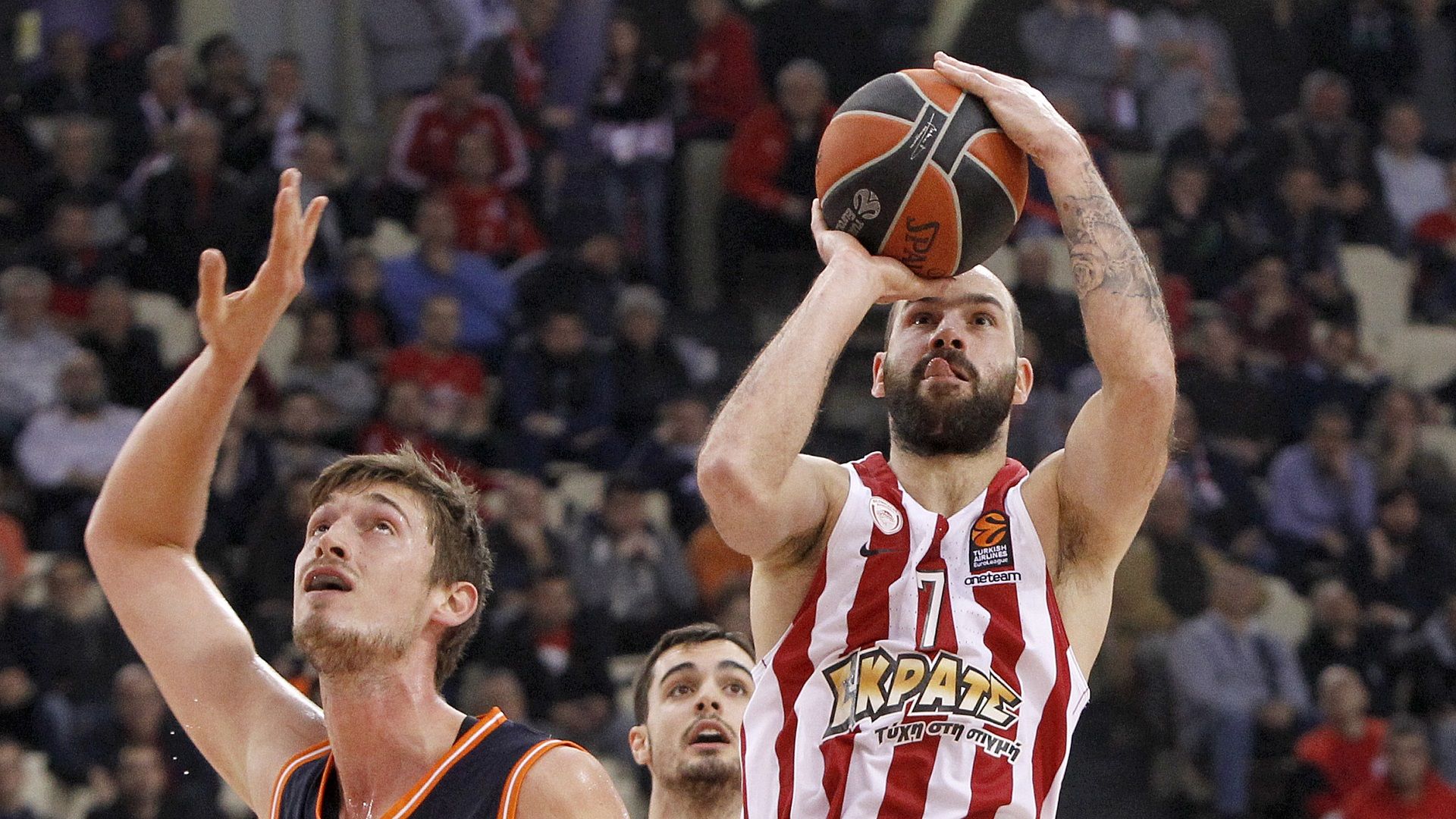 Με κορυφαίο τον αρχηγό νίκησε την Βαλένθια!