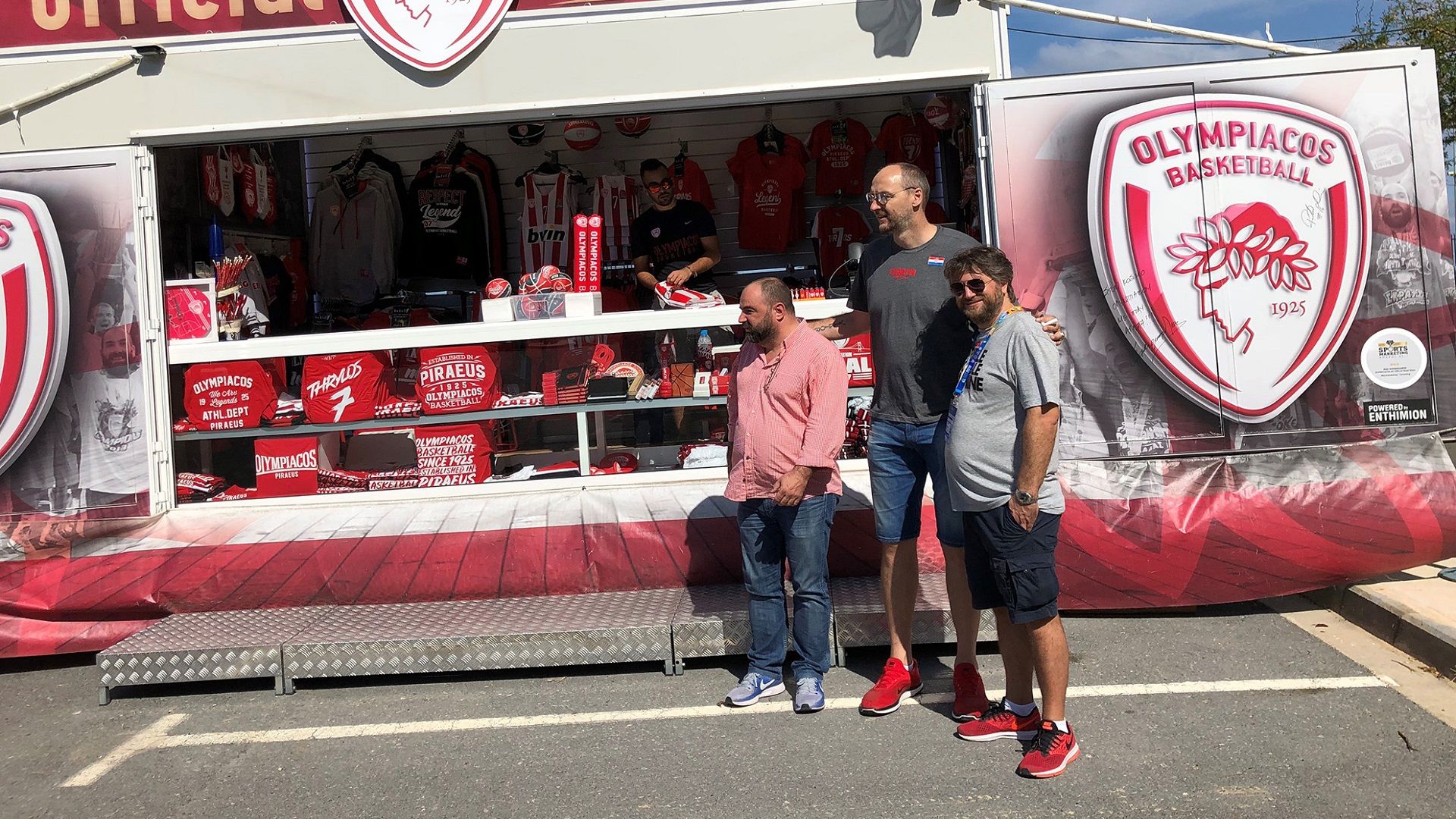 Άρωμα... Hall of Fame στο Olympiacos BC Road Store (pics)