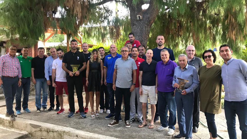 Η κρητική φιλοξενία στα καλύτερα της...